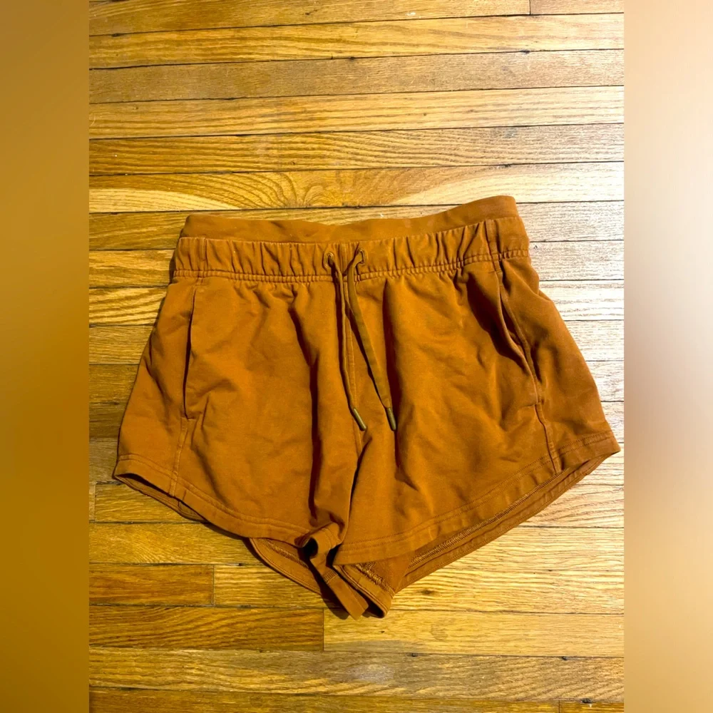 Lululemon Inner Glow 3in Shorts 🍋 - Picture 3 of 7